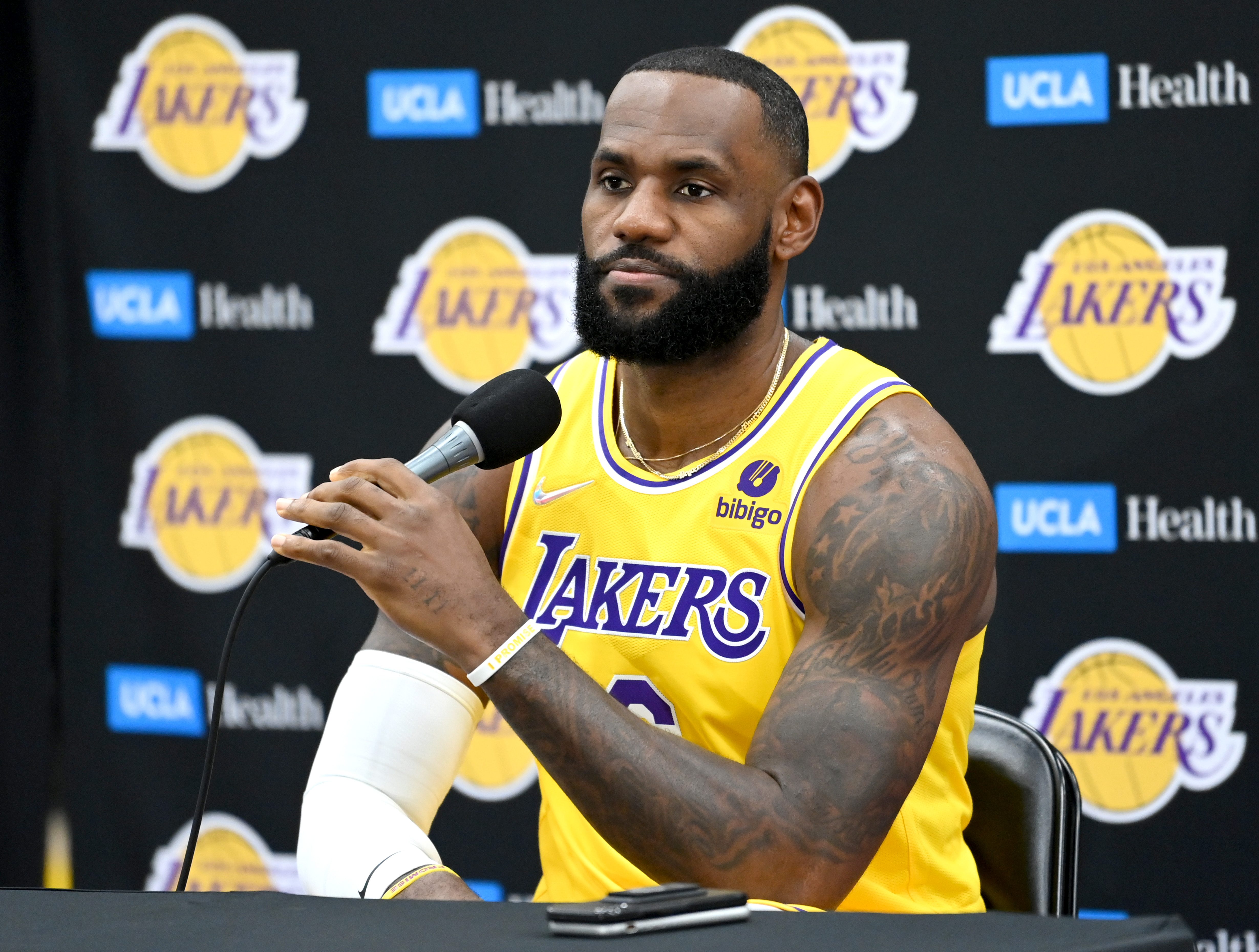 LeBron James: ‘Not my job’ to advocate for vaccine