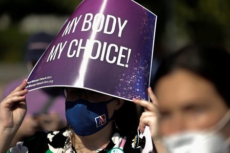 US appeals court reinstates Texas abortion law, two days after it was halted