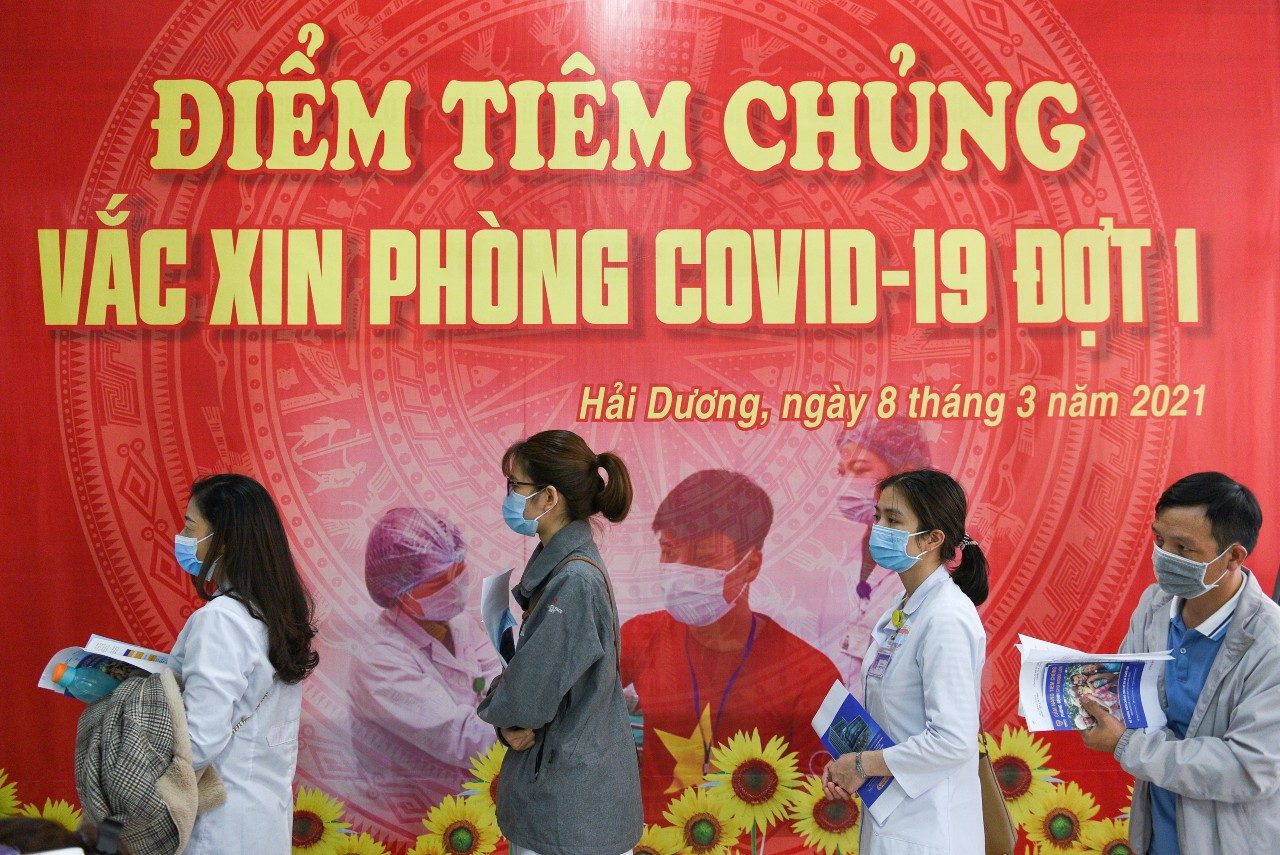 Vietnam sets September 15 deadline to vaccinate biggest cities’ adults