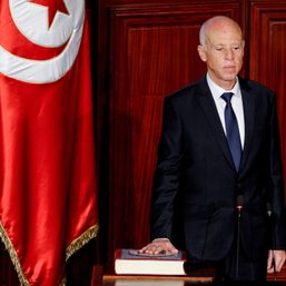 Tunisian president dissolves Supreme Judicial Council