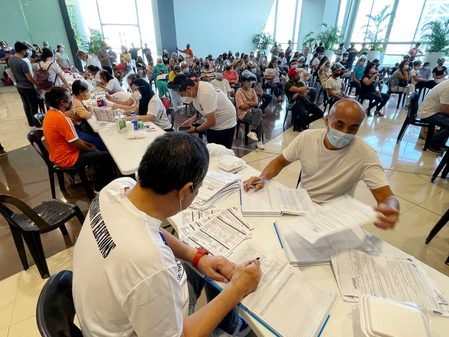 Comelec resumes voter registration for 2022 Philippine elections