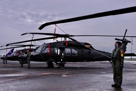 LOOK: PH military welcomes second batch of Black Hawk helicopters