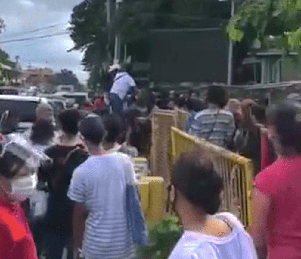 WATCH: Commotion in Bacolod City on final day of voter registration