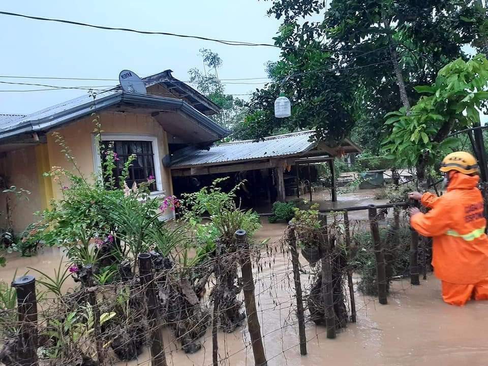 At least 1 dead in Cagayan, several towns flooded due to Maring