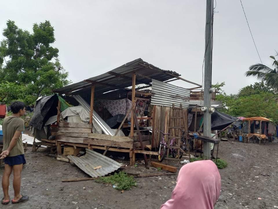 Tornado hits Zamboanga City coastal village