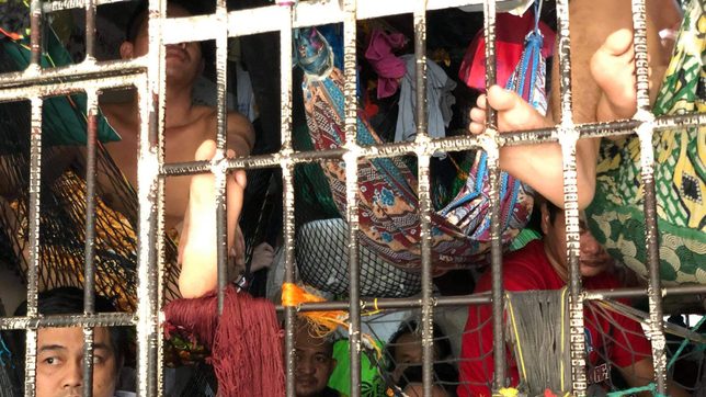 General Santos detainees crammed in cells while awaiting COVID-19 tests