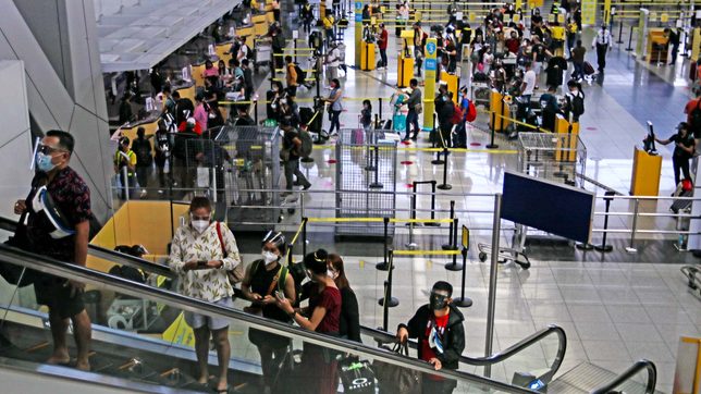 Airlines ask gov’t to simplify travel policies during holidays