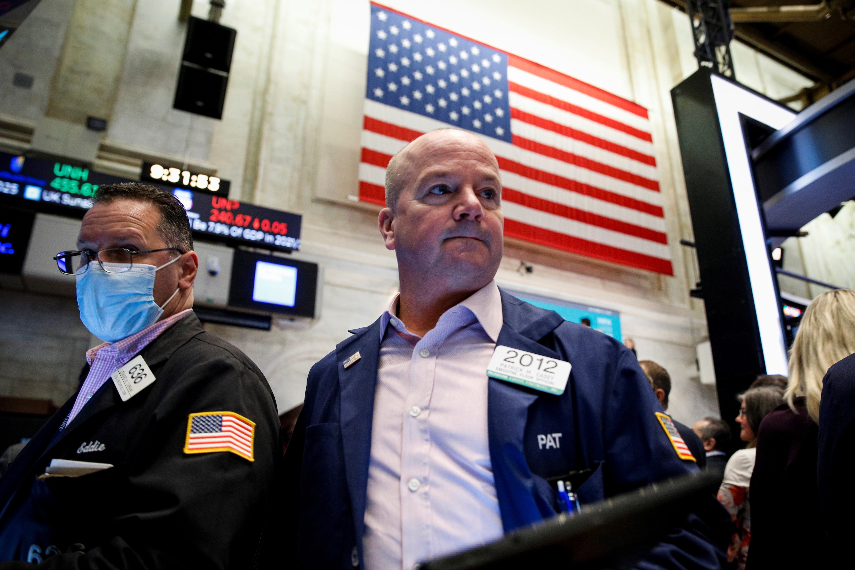 Equities dip, US yields fall on resurgence in US-China tensions