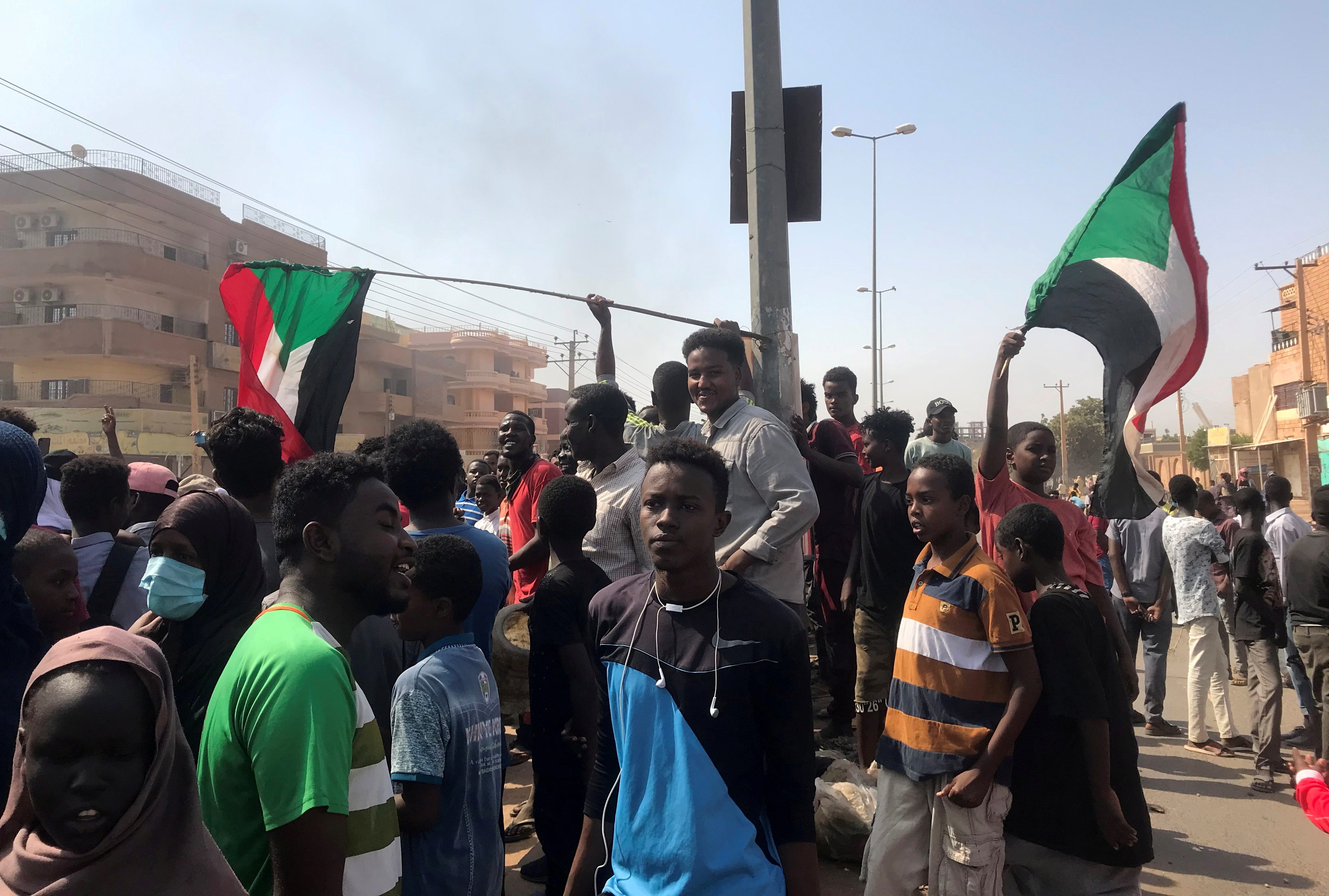 7 killed, 140 hurt in protests against Sudan military coup