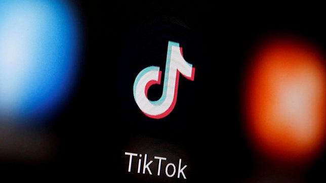 Girl rescued in US after using TikTok domestic violence hand signal
