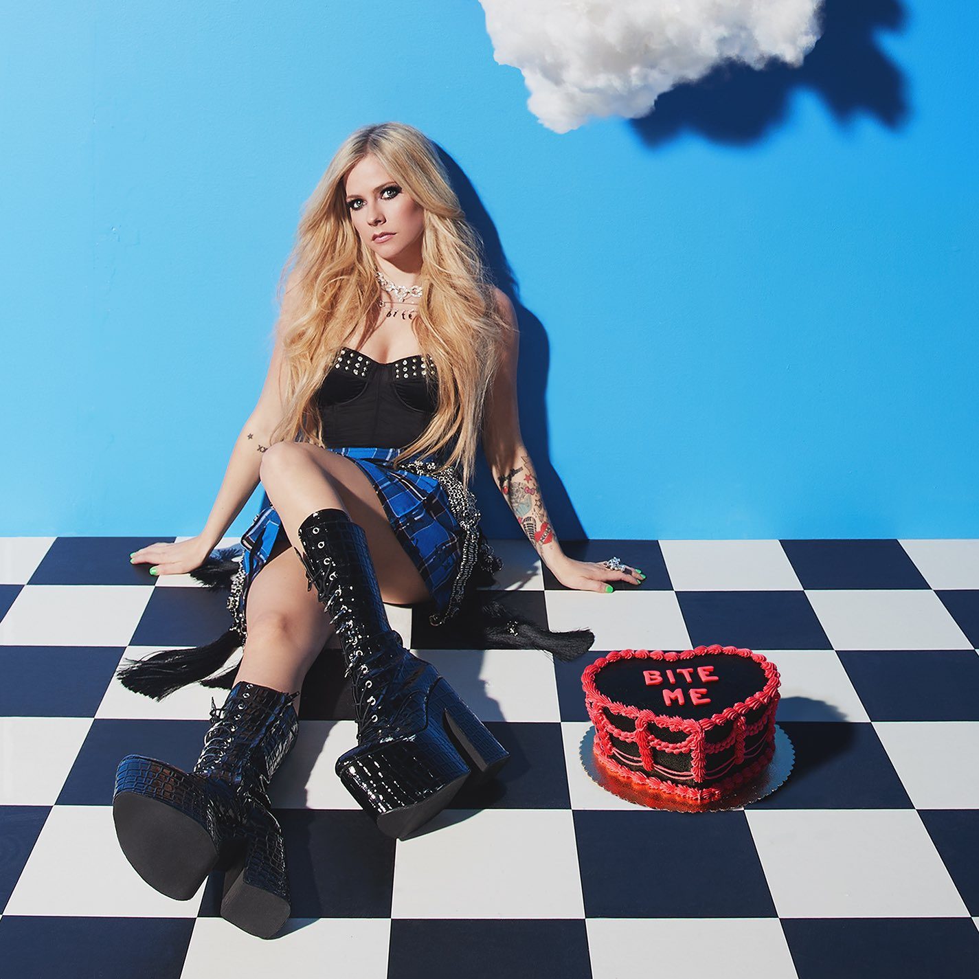 Avril Lavigne is releasing a new song, ‘Bite Me’