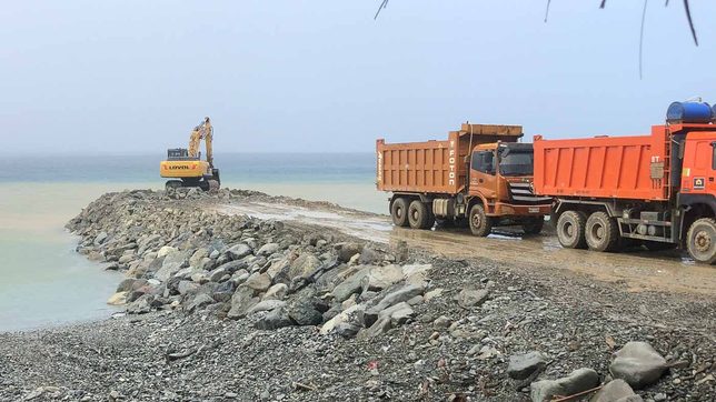 Mayor stops mining firm operations in Surigao del Norte town