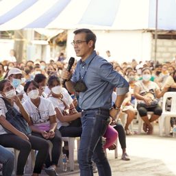 From enemies to ‘twins’: Isko Moreno, Harry Roque make amends in Cebu