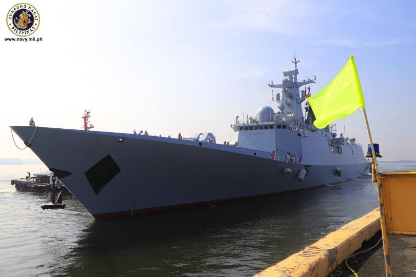 LOOK: Largest Pakistani warship visits Manila