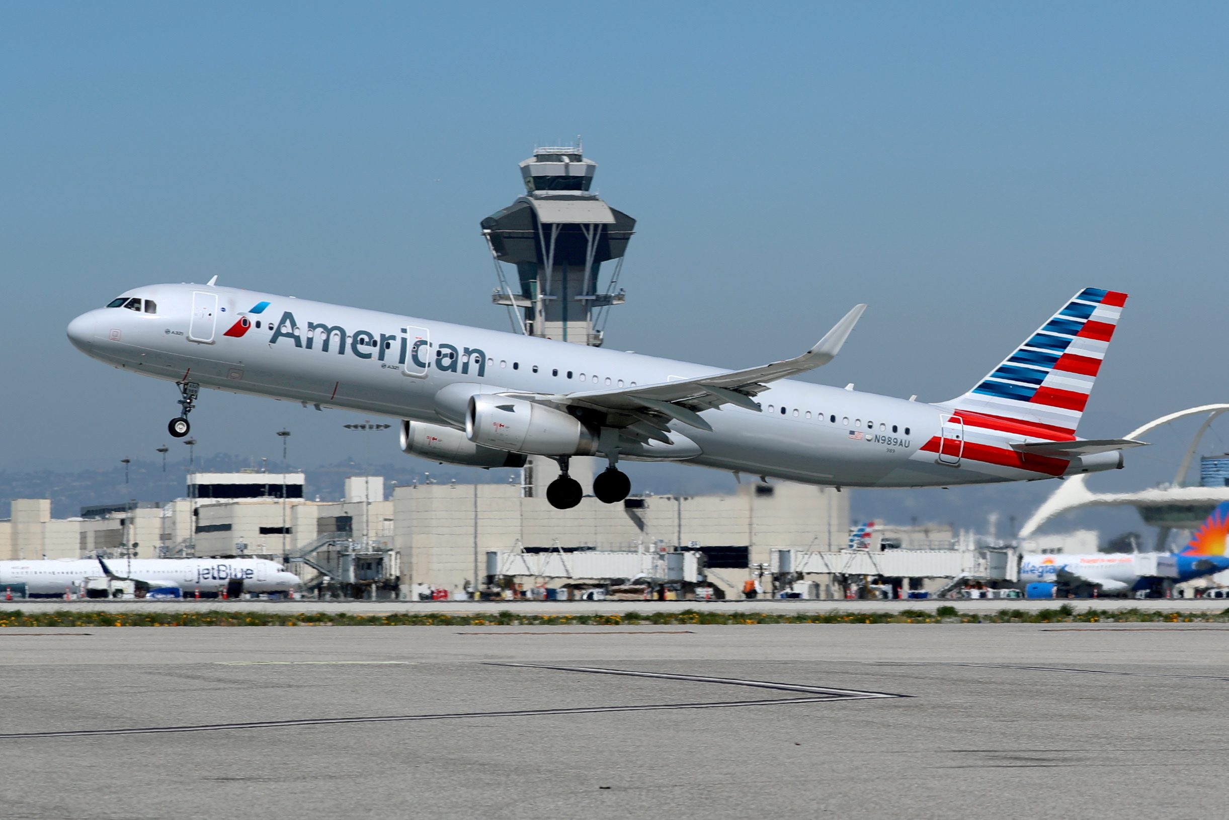 American Airlines bets on nonstop travel demand as it relaunches India flights