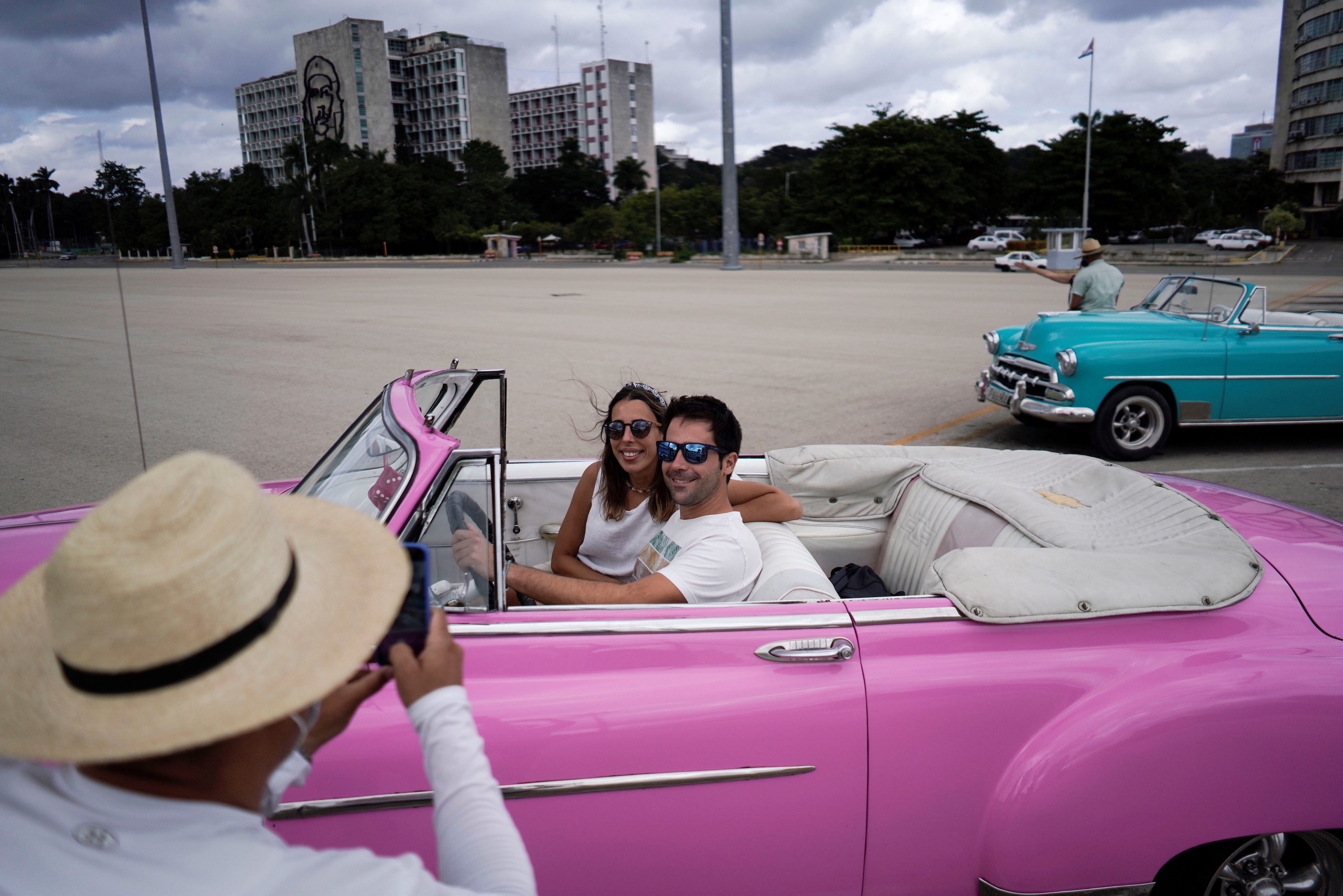 Tourists trickle in to Cuba following pandemic slumber