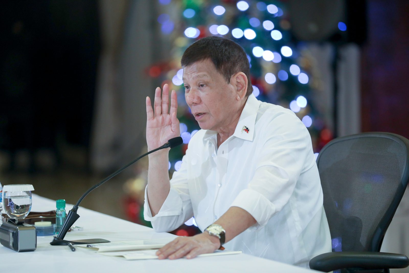 As holidays draw near, Duterte asks Filipinos to join national vaccination days