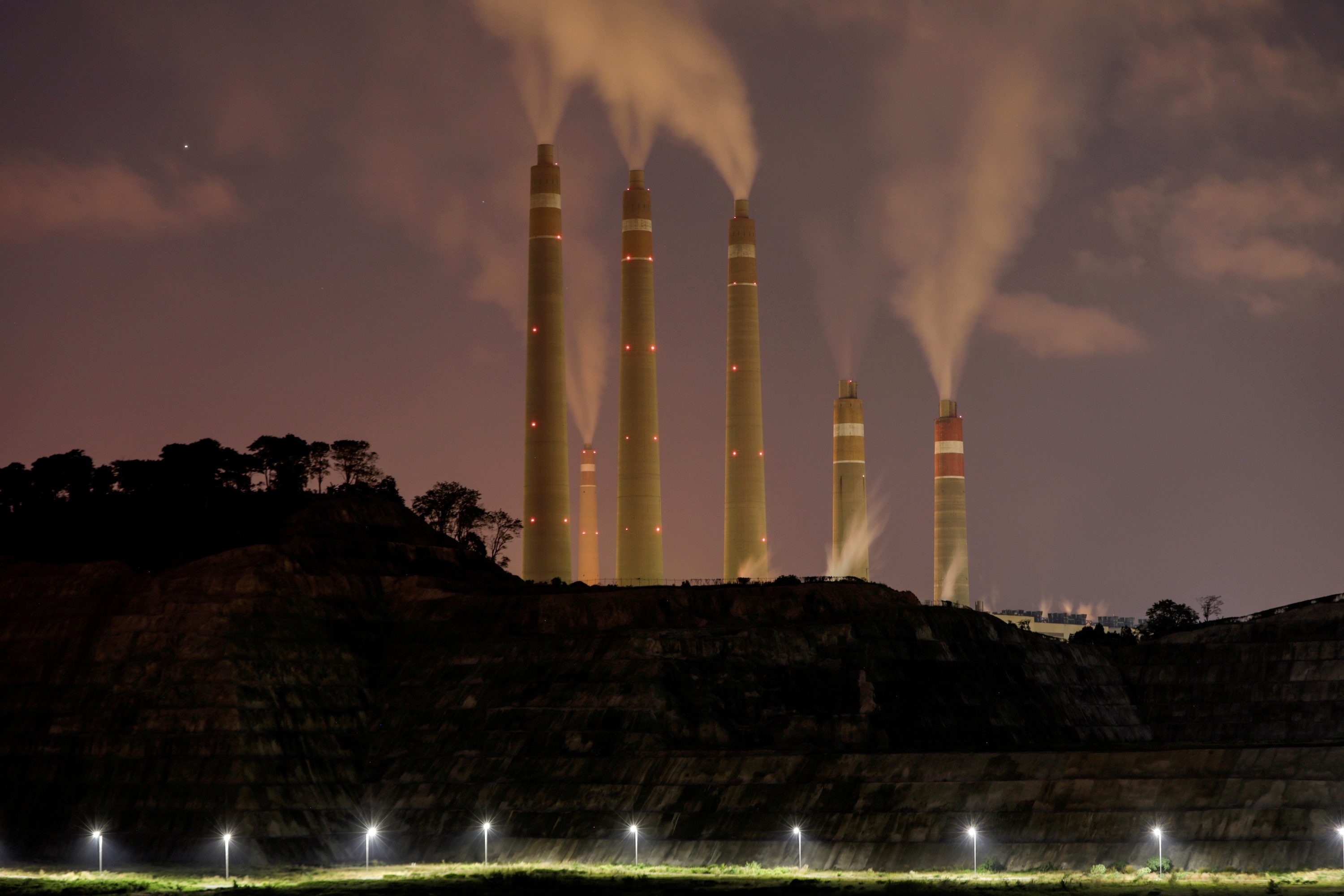 ADB sets plan to retire coal-fired power plants in the Philippines, Indonesia