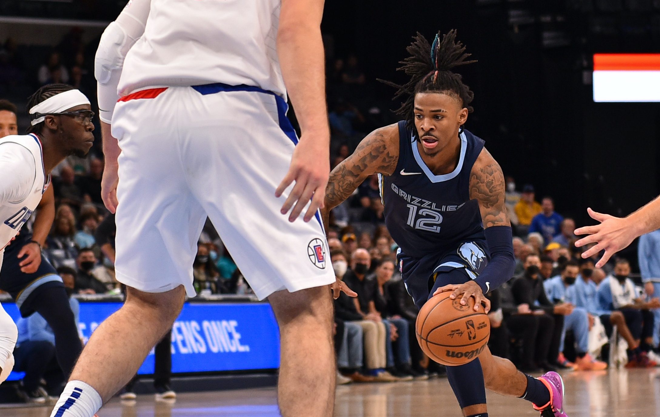 Grizzlies pull away for victory over Clippers