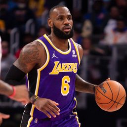 Lakers star LeBron James out at least a week