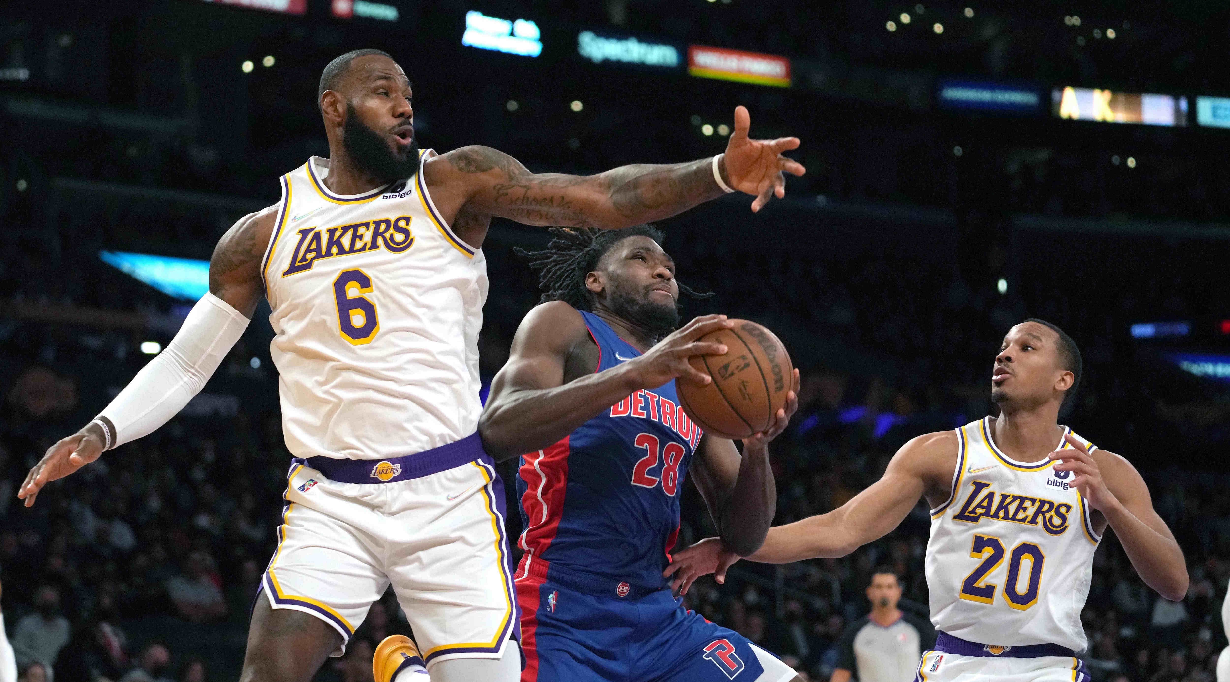 LeBron stars as Lakers repeat over Pistons