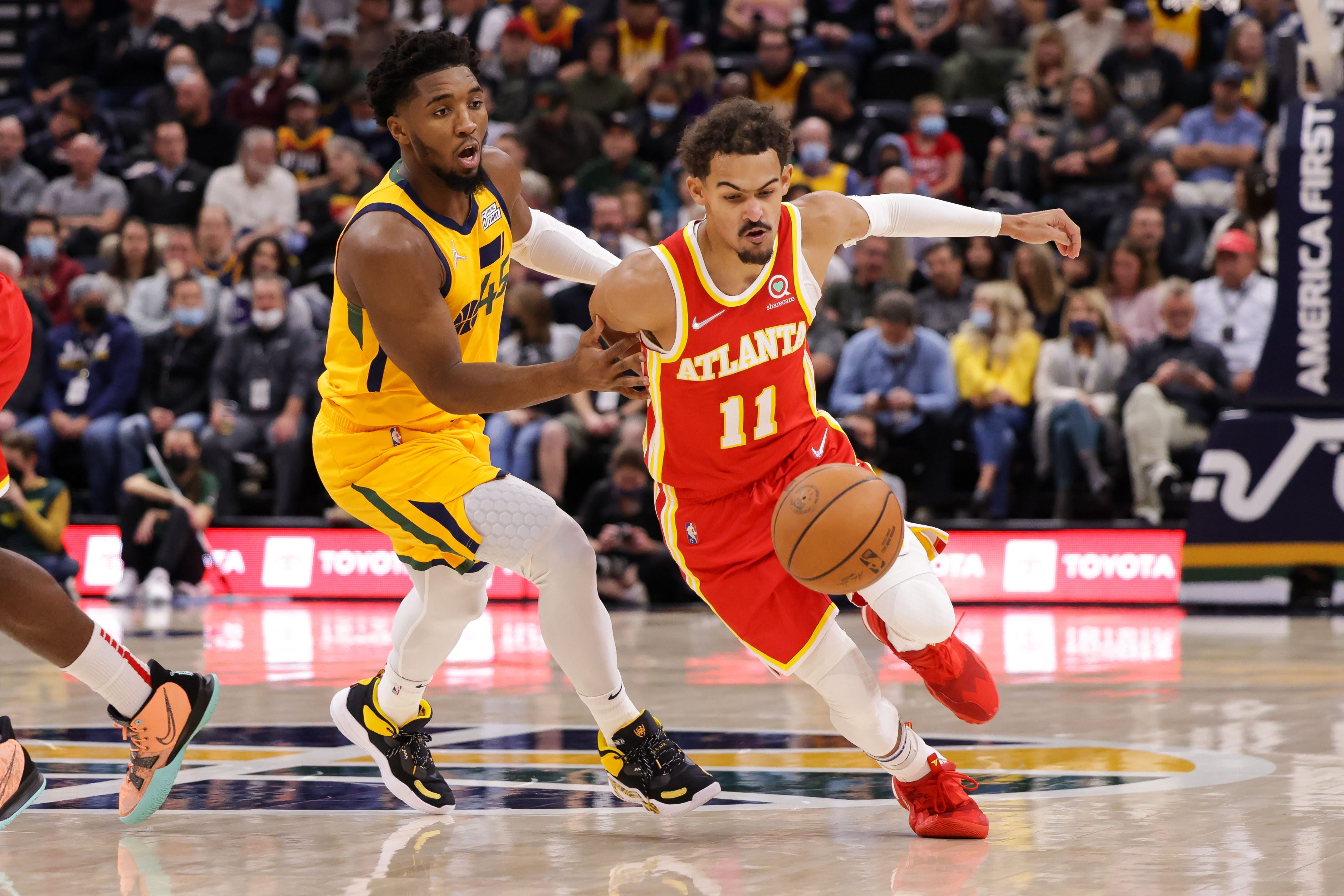 Donovan Mitchell fires 27 to lead Jazz over Hawks