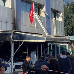 1 dead, 12 injured in fire at Tunisian Ennahda party HQ