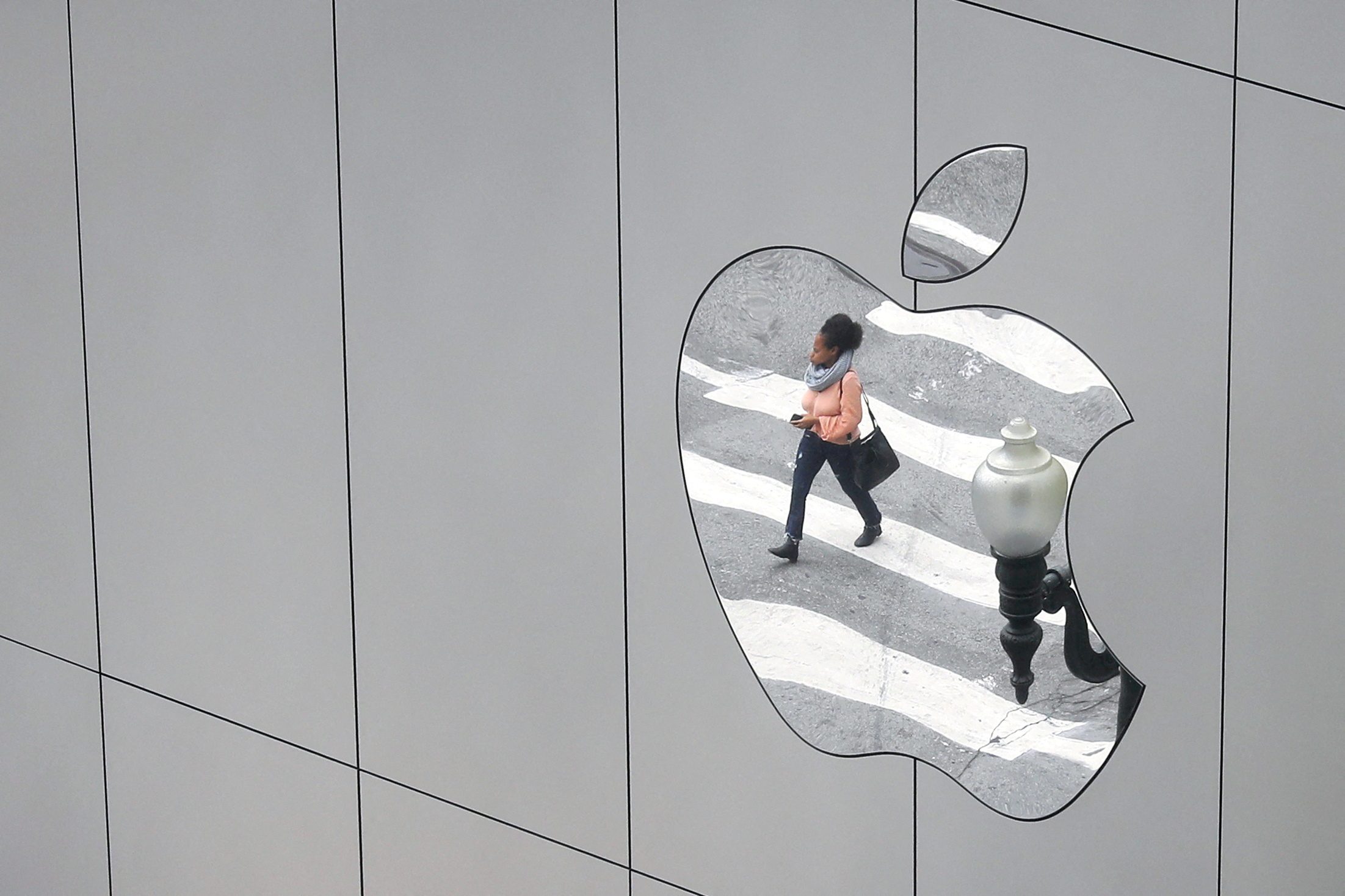US SEC rejects Apple bid to block shareholder proposal on forced labor – letter