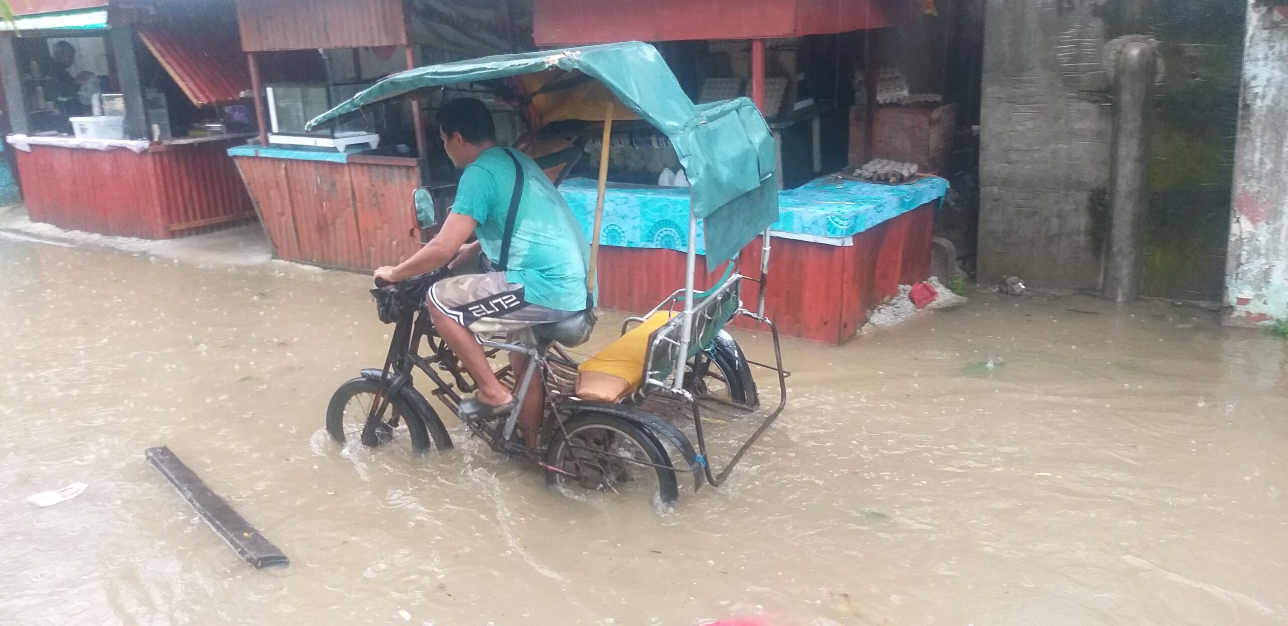 Evacuations start in Cagayan de Oro ahead of Odette landfall