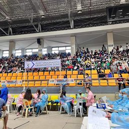 Hundreds queue as Manila expands coverage of Pfizer vaccinations