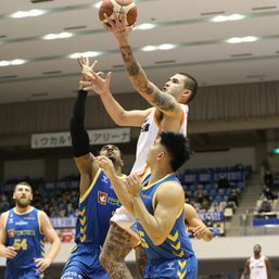 Paras plays just 21 seconds as Niigata falls to 21st straight loss