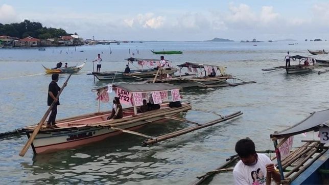 Dozens of Basilan fishers join fluvial parade for Robredo, Pangilinan