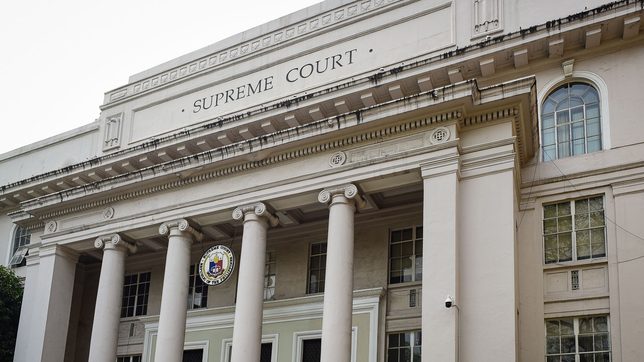 Supreme Court orders Christmas lights out in sympathy with Odette victims