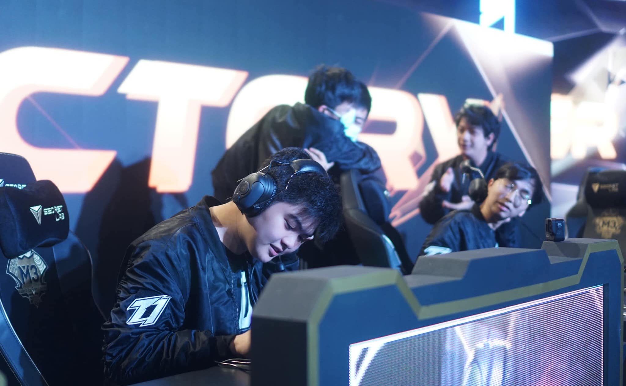 Blacklist boots out Indonesia’s Onic to stay alive in M3 World Championships