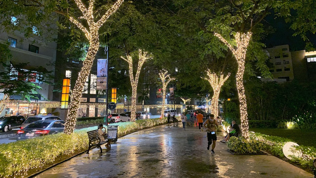 LOOK: Lights will guide you home at Capitol Commons’ ‘Lights at the Park’