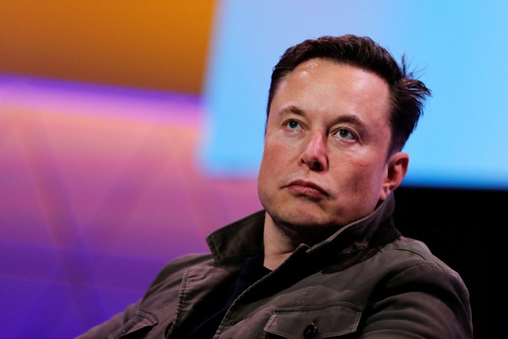 Musk proposes Twitter Blue subscription shake-up days after disclosing 9.2% stake