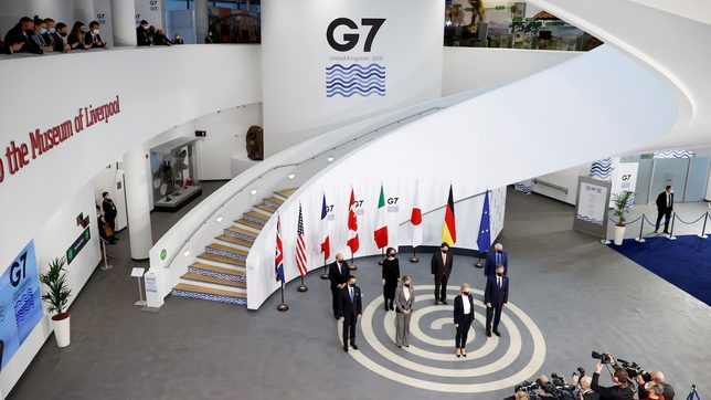 G7 ministers present united front against Russia over Ukraine crisis