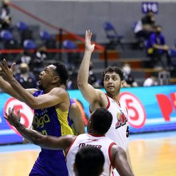 Alaska takes hectic sched in stride as it restarts playoff hunt