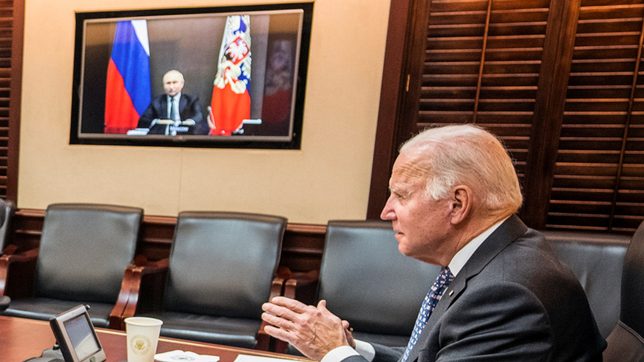 Biden warns Putin of sanctions, aid for Ukraine military if Russia invades