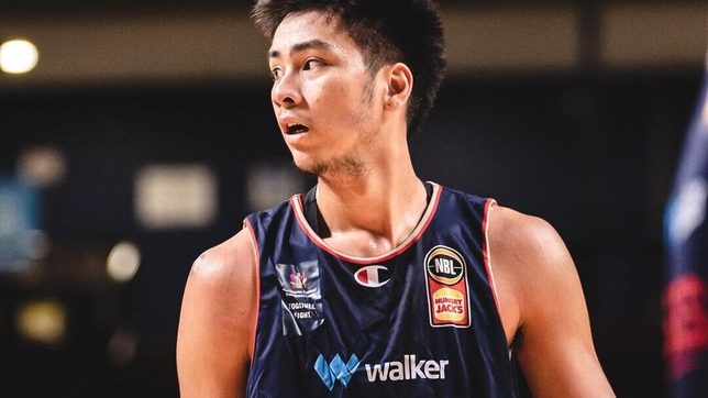 klassisk de flugt Kai Sotto shows all-around game in pro debut as Cairns wrecks Adelaide