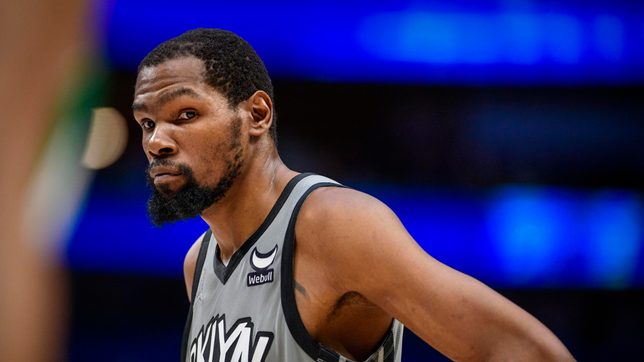 Durant fined $25,000 for cursing at fan