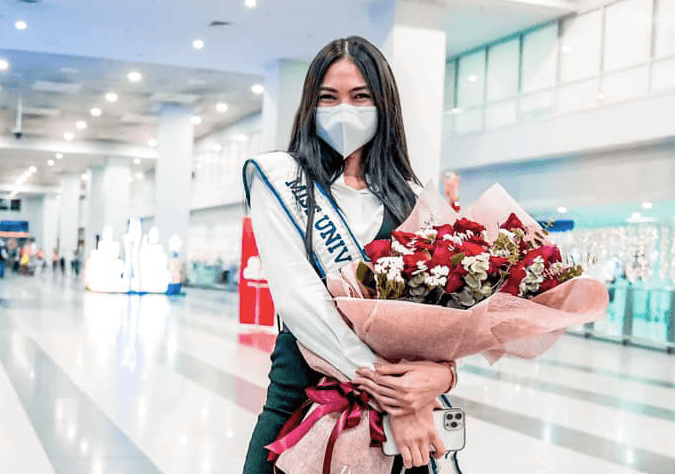 LOOK: Beatrice Luigi Gomez returns to the Philippines after Miss Universe pageant