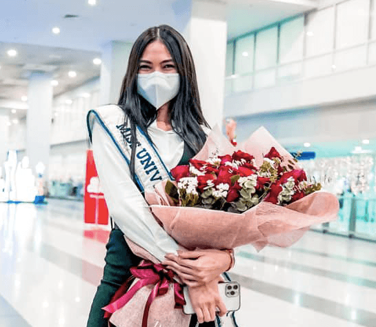 LOOK: Beatrice Luigi Gomez returns to the Philippines after Miss Universe pageant