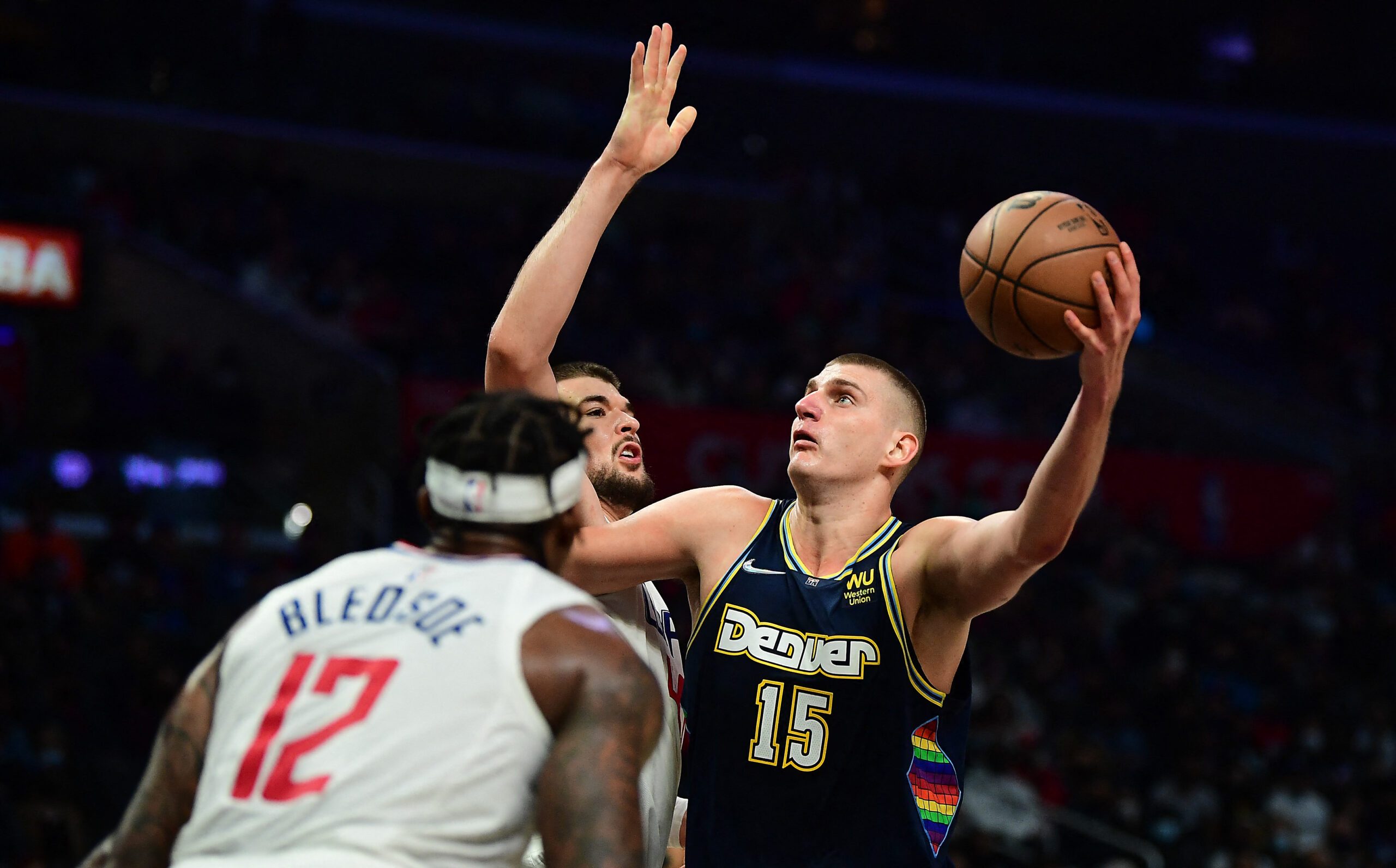 Jokic chalks up 20-20 as Nuggets hold off Clippers