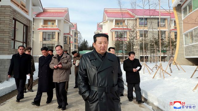 North Korea’s Kim talks food not nukes for 2022
