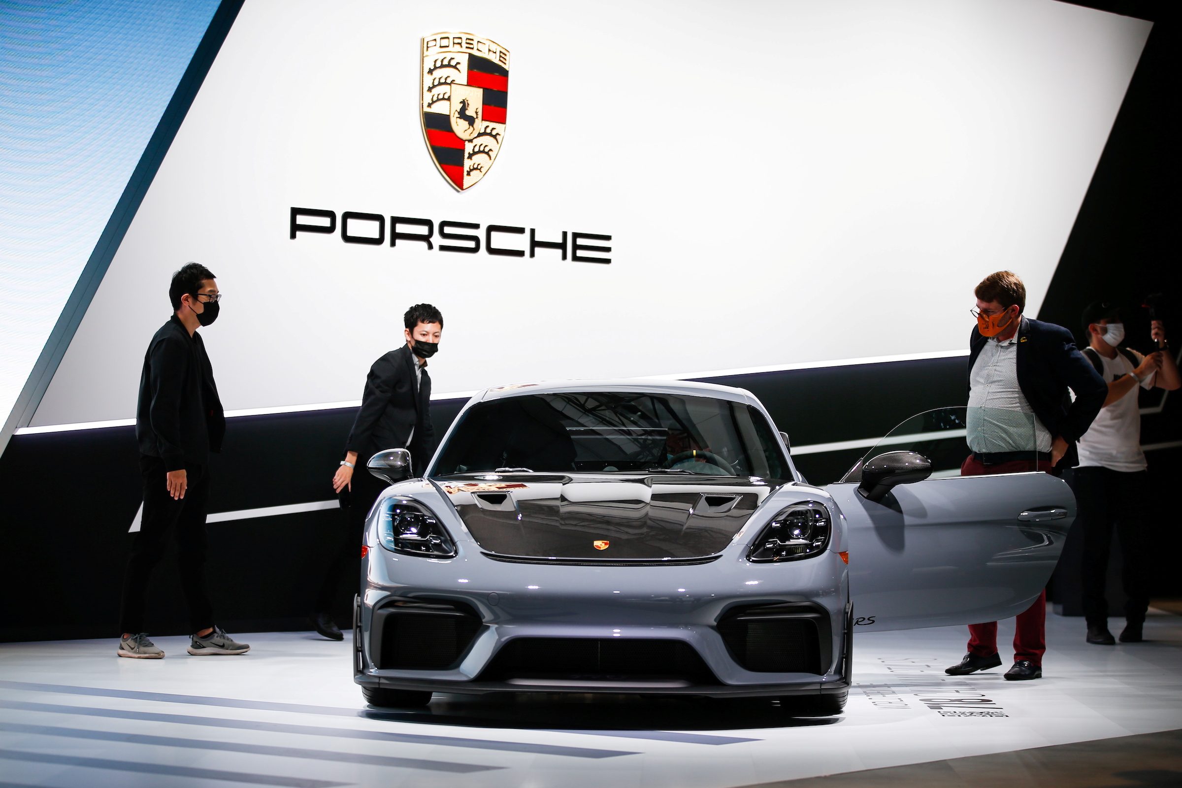 Volkswagen exploring IPO of luxury carmaker Porsche – sources