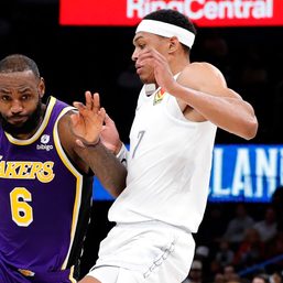 Backed by LeBron James’ 33 points, Lakers roll past Thunder