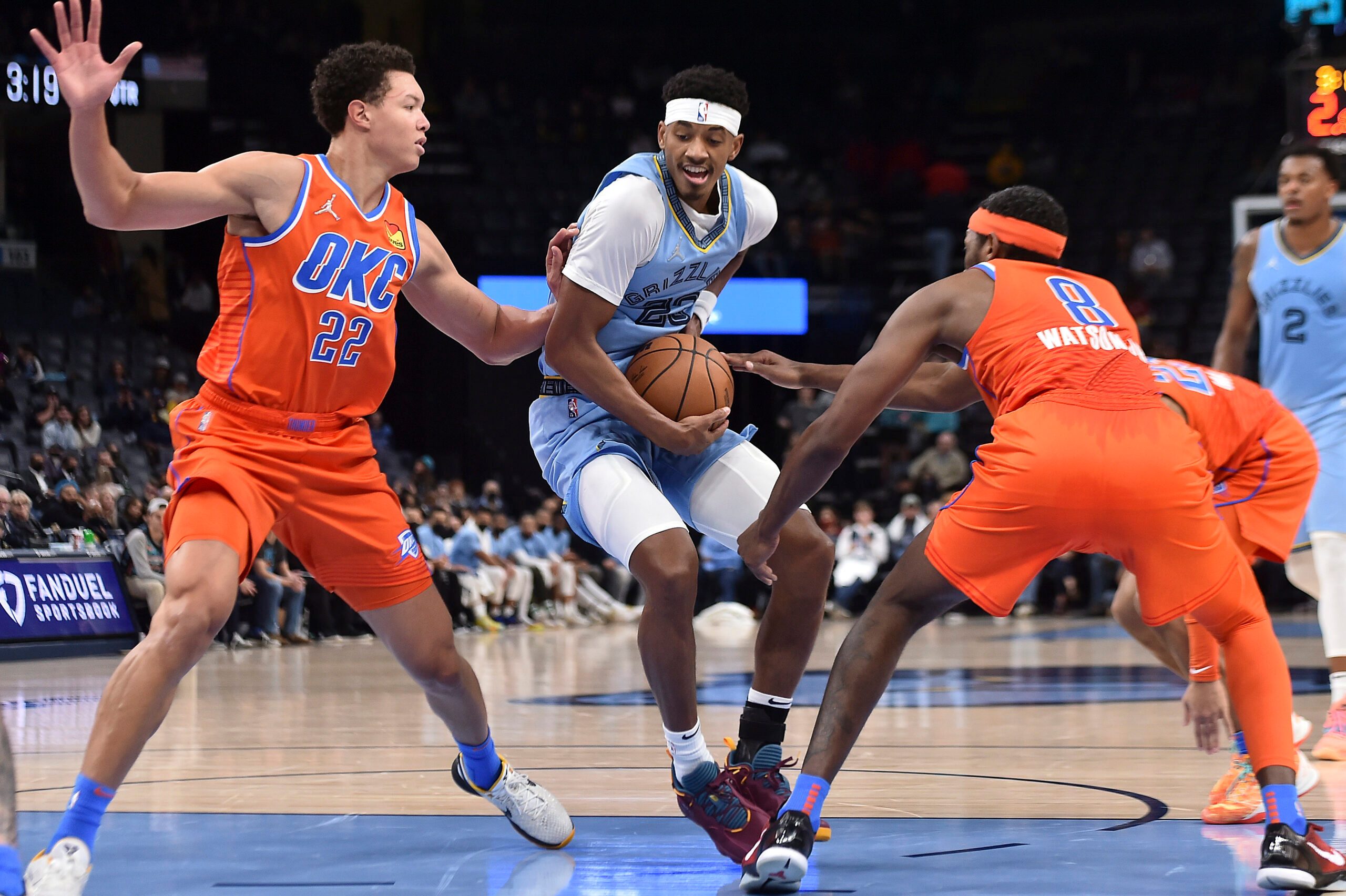 Thunder tune up for play-in round with victory over Grizzlies