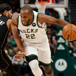 Bucks pull away from Heat by halftime, cruise to win