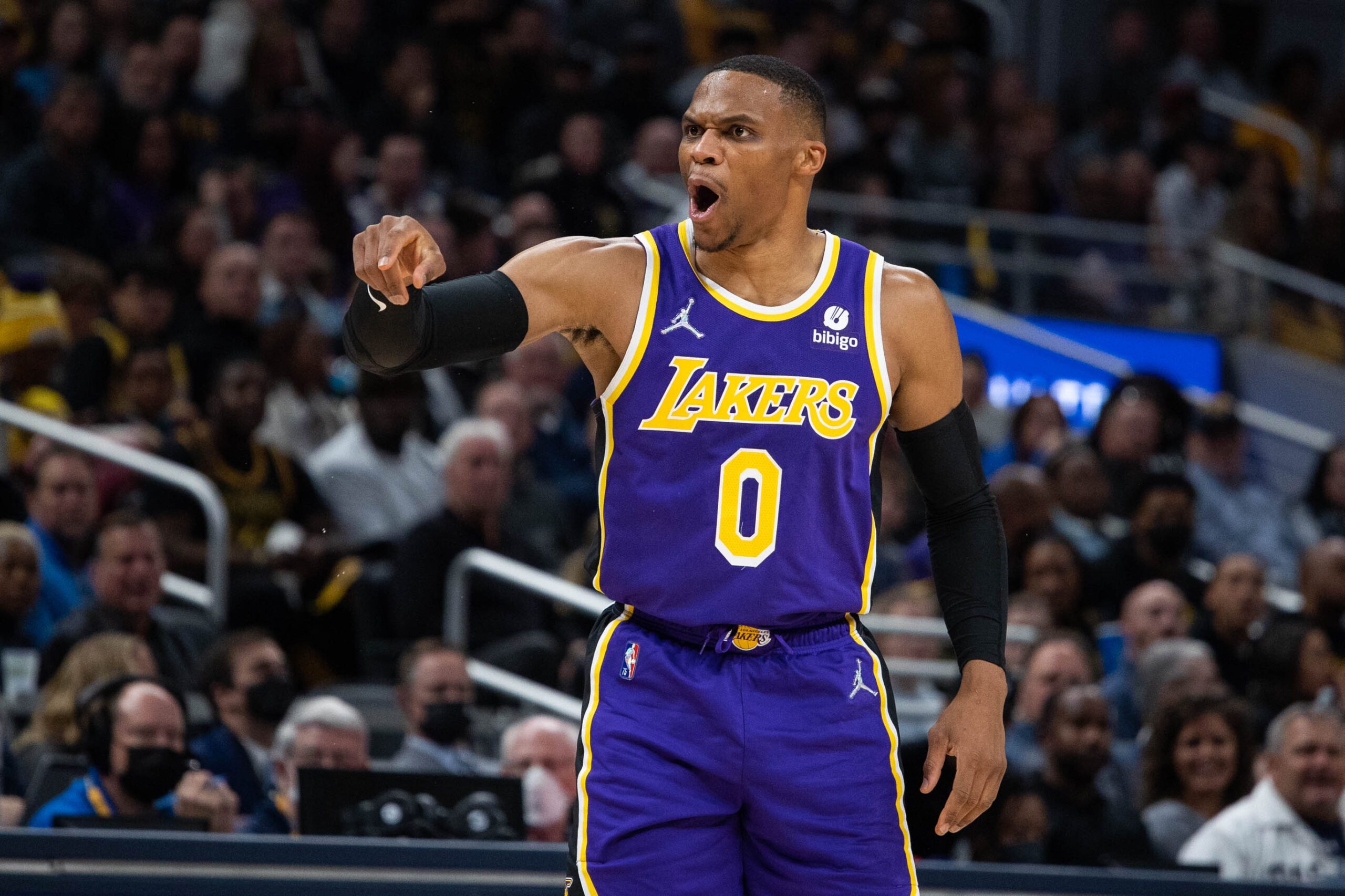 Lakers add Russell Westbrook, Avery Bradley to COVID protocols